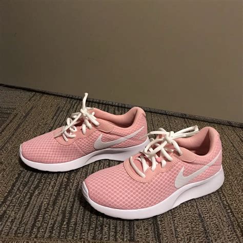 nike sneakers pink|pink nike sneakers for girls.